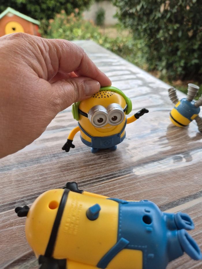 Lot de 3 figurines minions - photo numéro 3