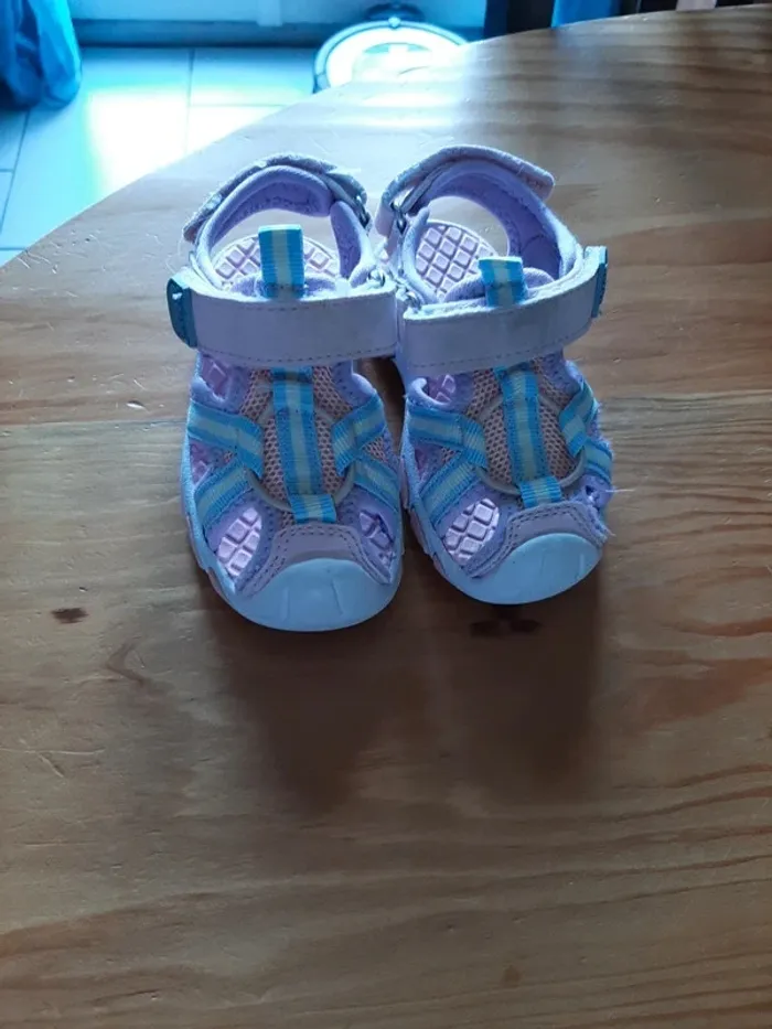 Chaussures été sandales fille pointure 22 quasi neuve - photo numéro 6