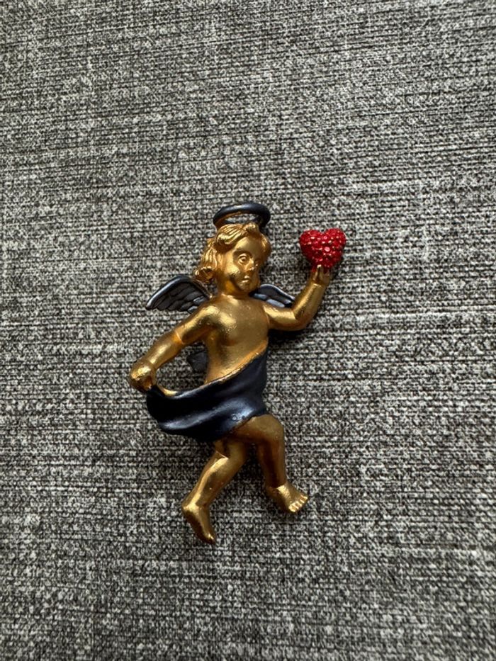 Broche