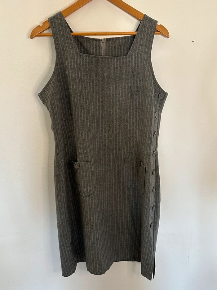 Robe taille 42/44 élégante peu portée - photo numéro 2