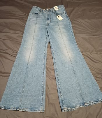 Jean Levis Ribcage Bell taille 30x30