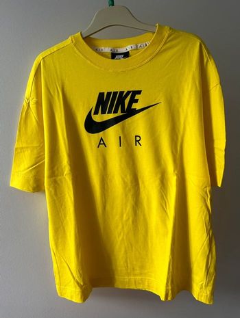 Tee shirt jaune Nike