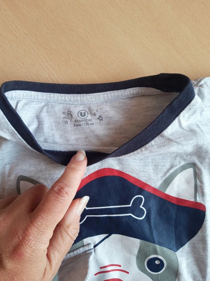 Tee-shirt 6 ans - photo numéro 4