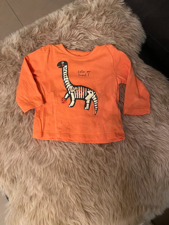T shirt orange