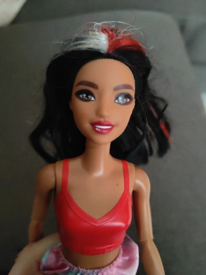 Barbie cheveux tricolores - photo numéro 4