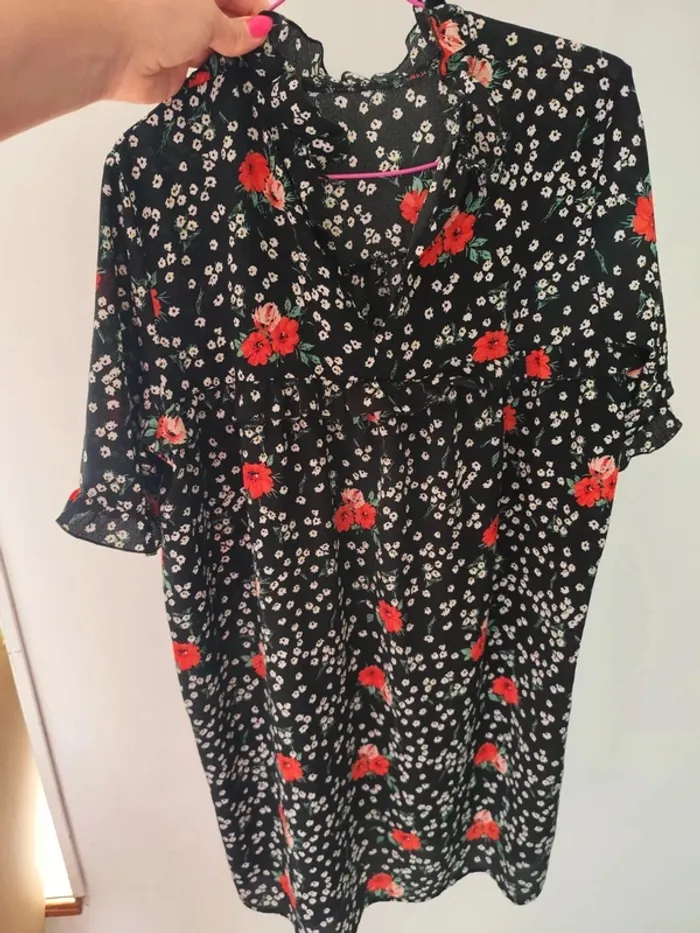 Robe d'été fleurie rouge noire