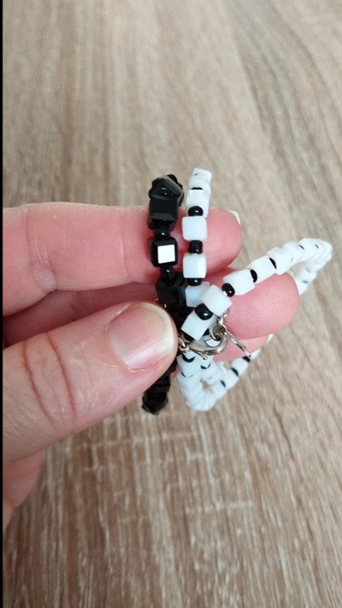 Ensemble de bracelets blanc et noir pvc élastique ikita - photo numéro 8