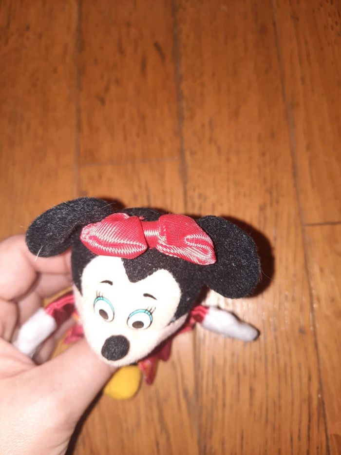 Minnie tenue asiatique mac donald vintage 2000 - photo numéro 4