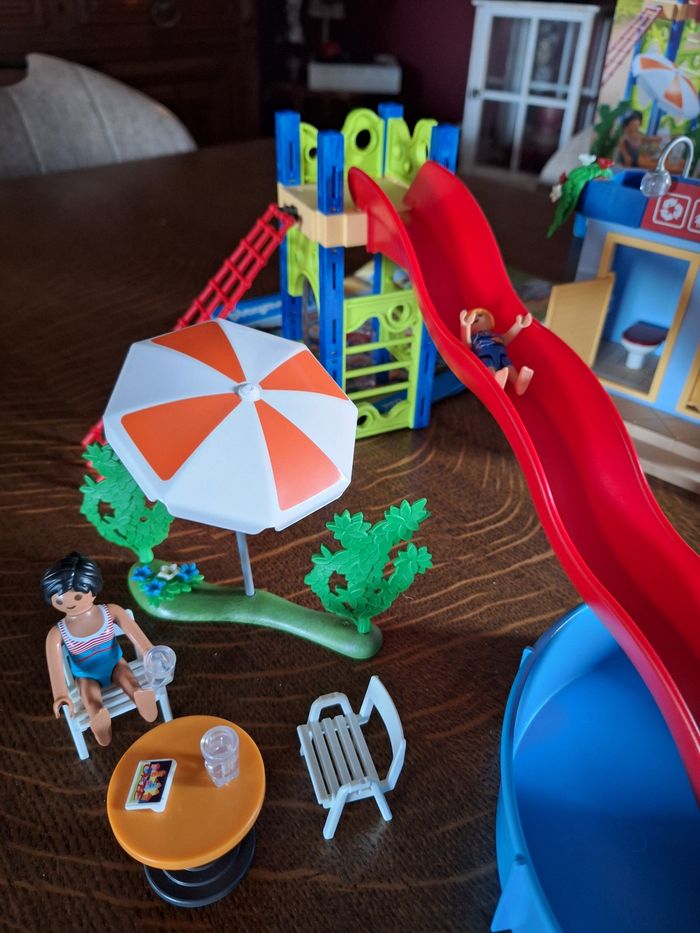 Playmobil camping + piscine 71727 COMPLET - photo numéro 3