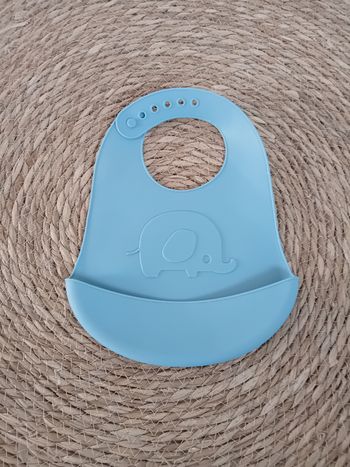 Bavoir en silicone
