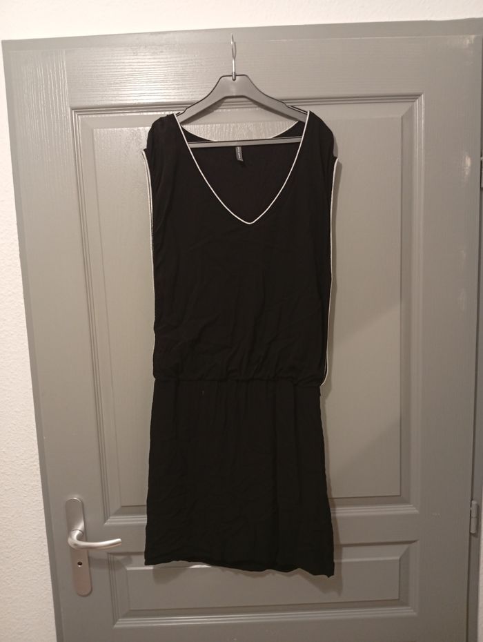 Robe Nafnaf taille 40