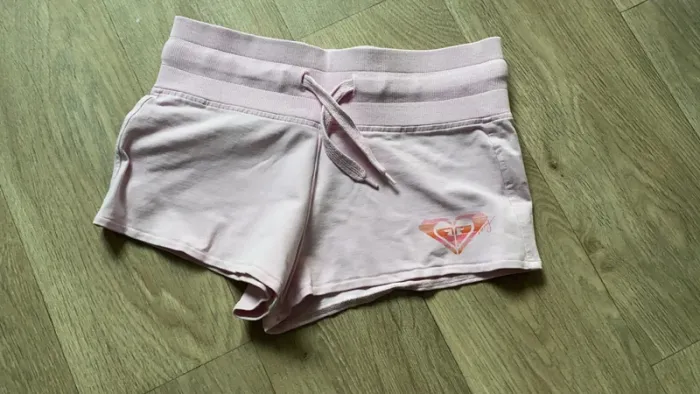 Short roxy