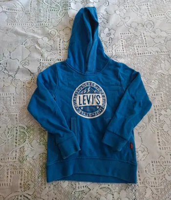 Sweat à capuche Levi's bleu - confort et style streetwear, en bon état, taille 6 ans