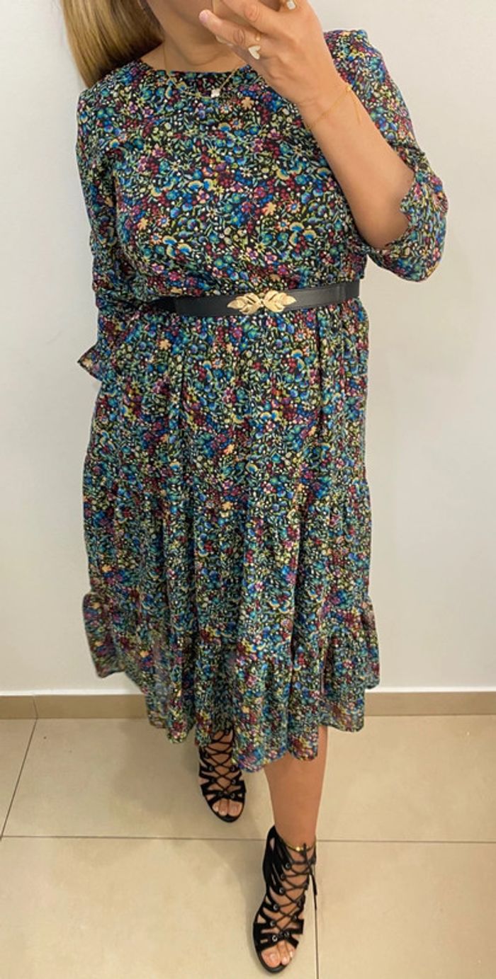 Jolie Robe Imprimée Fleurs Multicolore Avec Volant Taille M - photo numéro 4