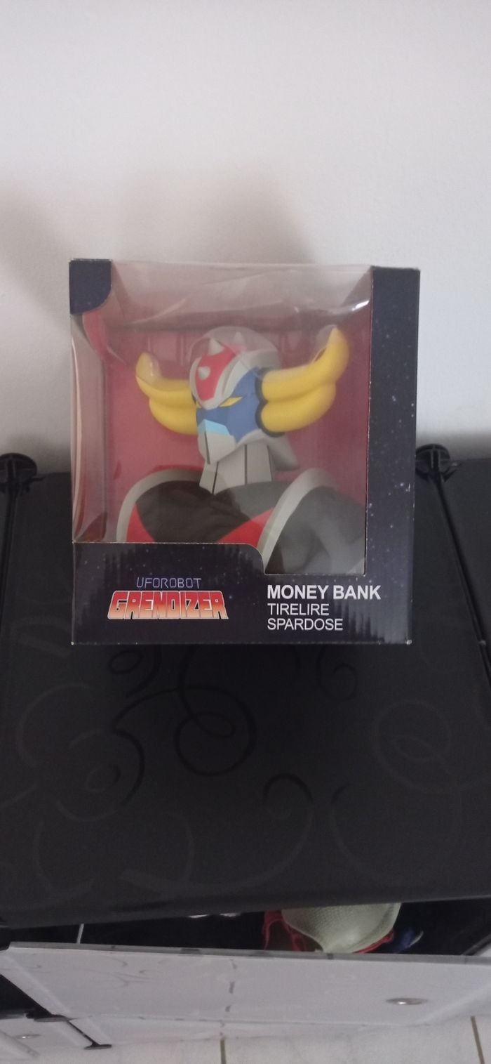 😍idéal Cadeau buste tirelire Goldorak neuf en boite