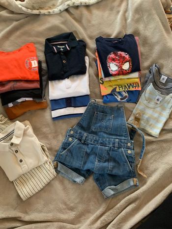 Lot 18 vêtements été garçon 4 ans