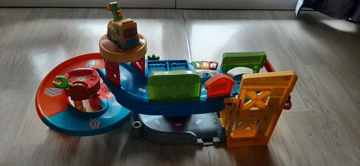 Mon Premier Garage Interactif, Tut Tut Bolides - photo numéro 4