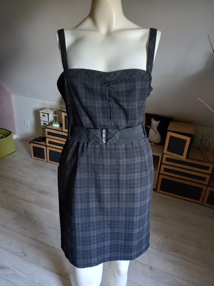 Robe à bretelles taille M - photo numéro 2