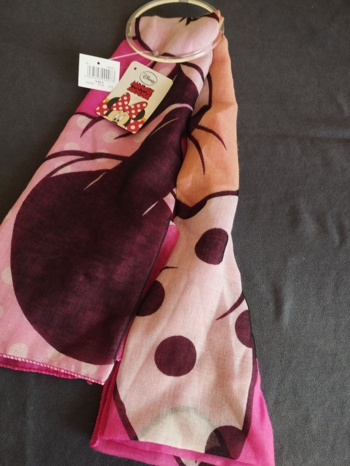 Foulard écharpe Neuve Disney - photo numéro 2