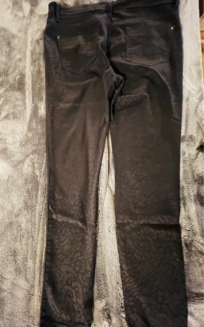 Jean slim effet python noir Yessica - photo numéro 2