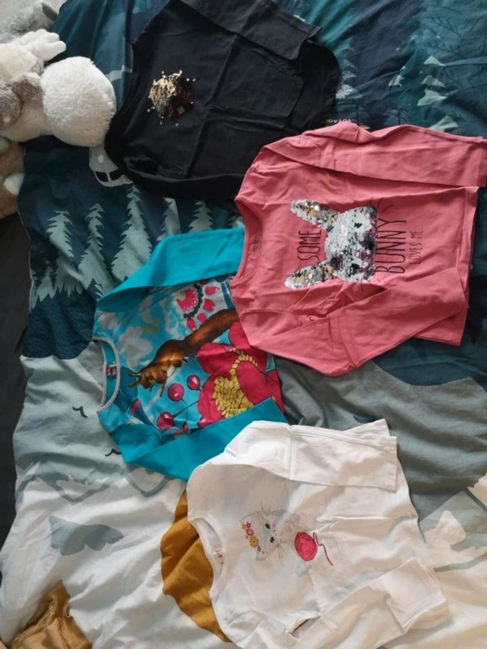 2 t shirts manches longues 8 ans