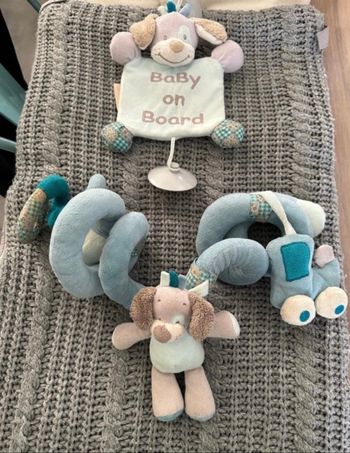 Lot Jeu peluche cosy ou arche avec peluche pour voiture assortie Nattou