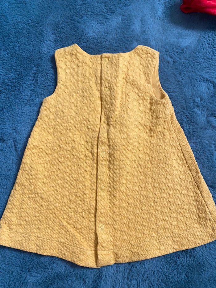 Robe jaune - photo numéro 3