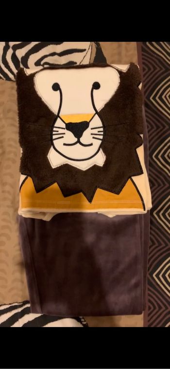 Pyjama neuf en velour 12ans