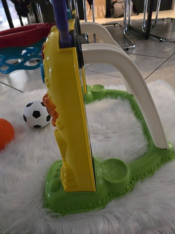 🏀🤩💙(etat neuf) superbe jouet multisport interactif (ferme)💙💙🤩😍🏀⚽️ (envoi rapide et soigné) pas de looker!!! - photo numéro 7