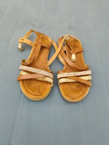 Nu-pieds taille 37