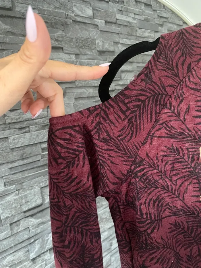 🛑Top fille bordeaux à nouer – motif feuilles – col ouvert – Gémo – 12 ans🛑 - photo numéro 7