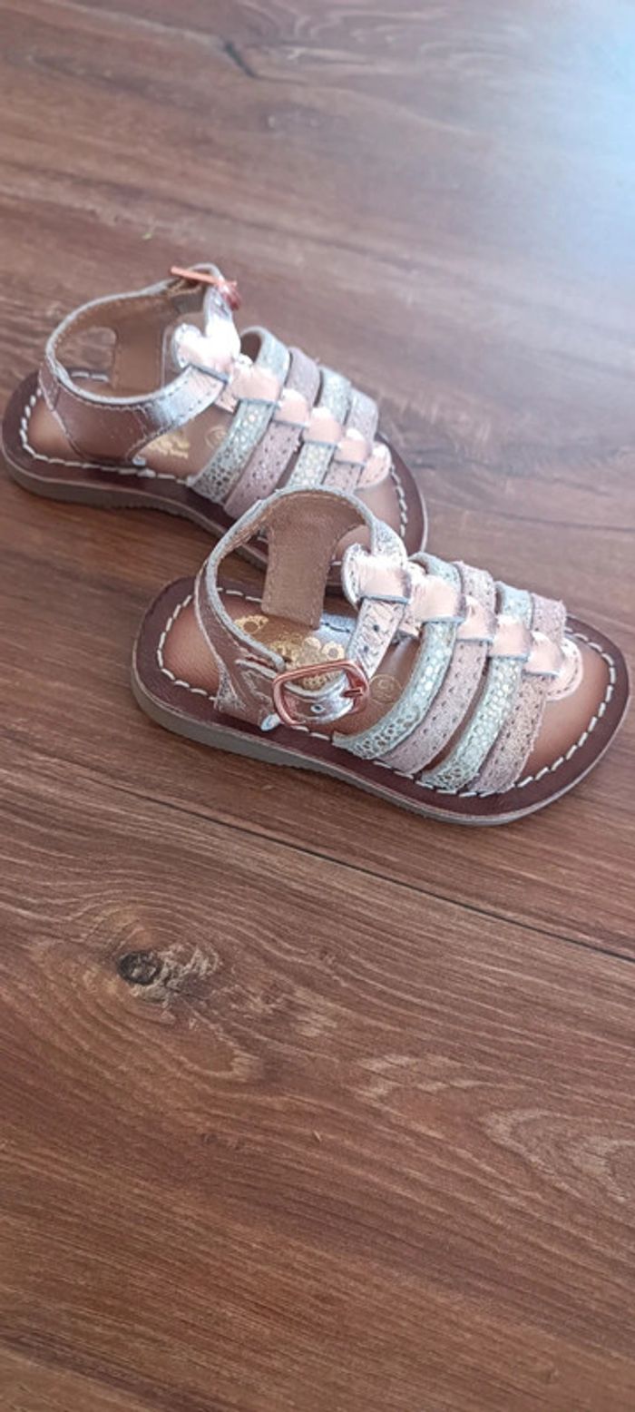 Chaussures sandales - photo numéro 3