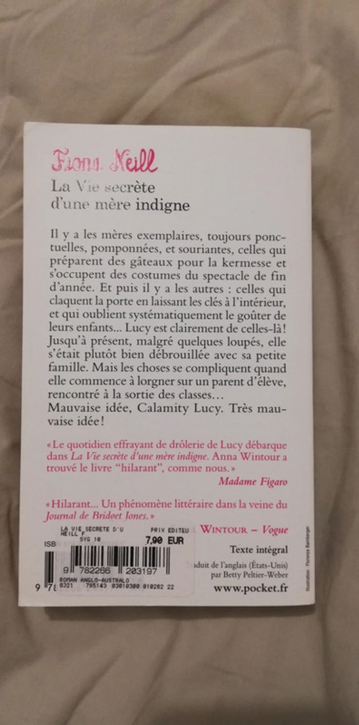 Livre Le vie secrète d une mère indigne - photo numéro 2