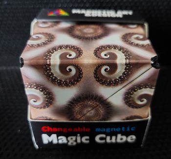 Cube magnetique