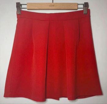 Jupe rouge orangé Bershka ))