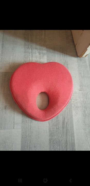 Cale tete avec range doudou