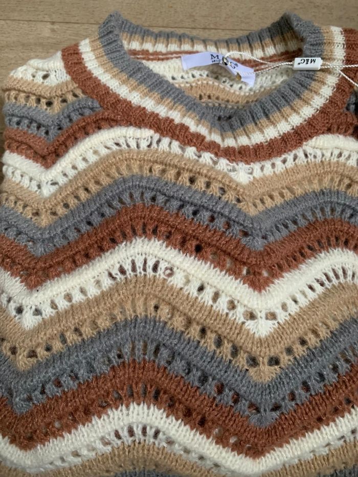 Pull d'hiver 💭💫 à rayure chic et moderne - photo numéro 6