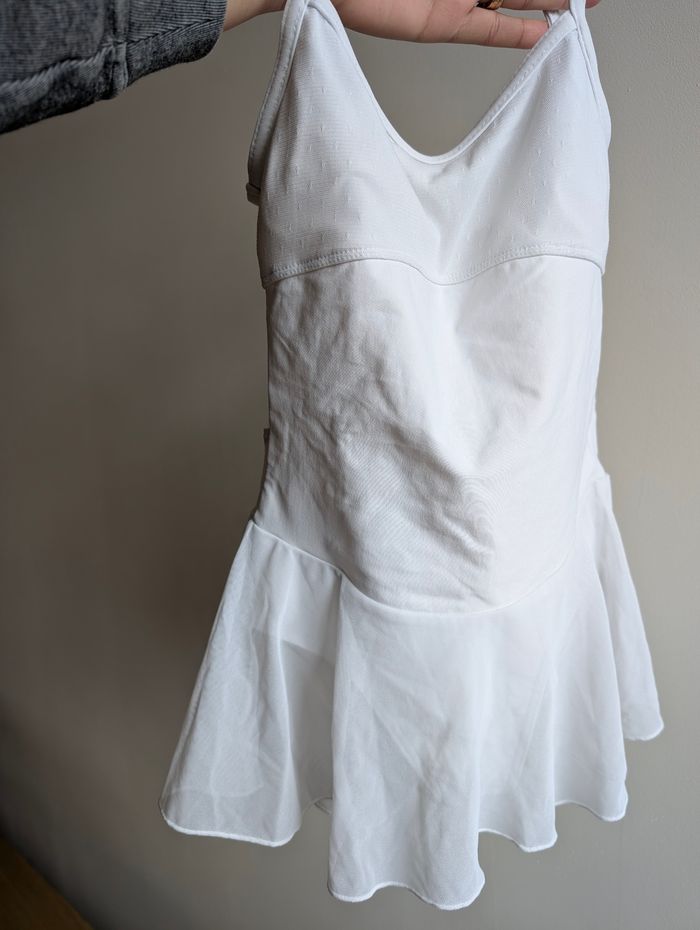 Justaucorps jupette taille 10/12 ans - photo numéro 3