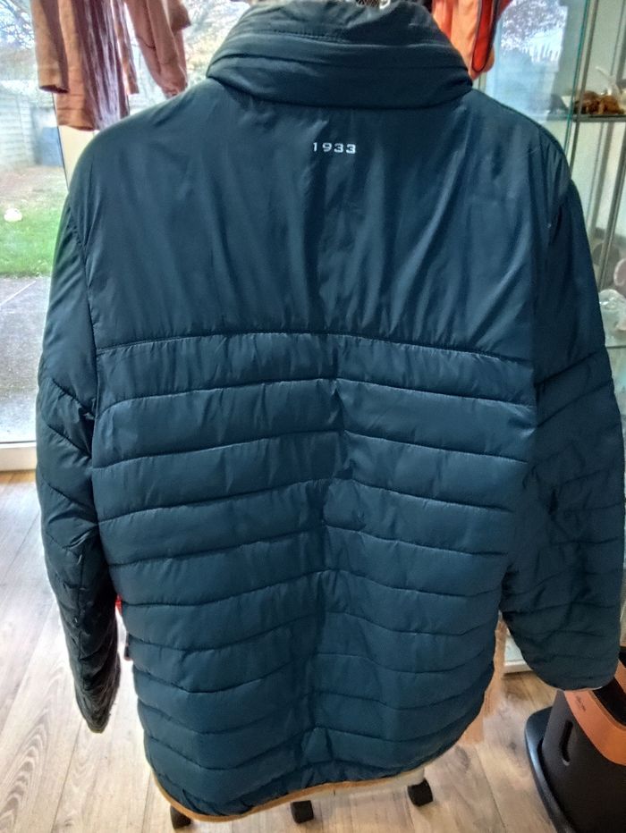 Doudoune garçon  marque Spagnolo
Taille XS 
/ 16 ans - photo numéro 2