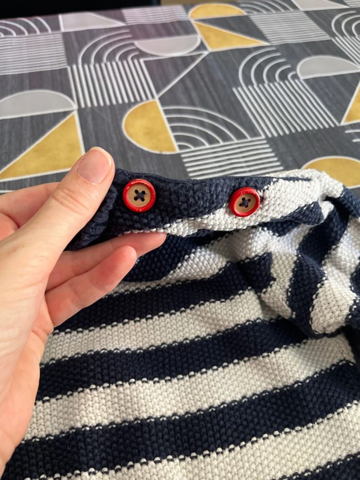 Très joli pull - photo numéro 3