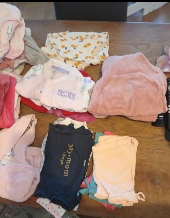 Lot vêtement fille 9 mois - photo numéro 4