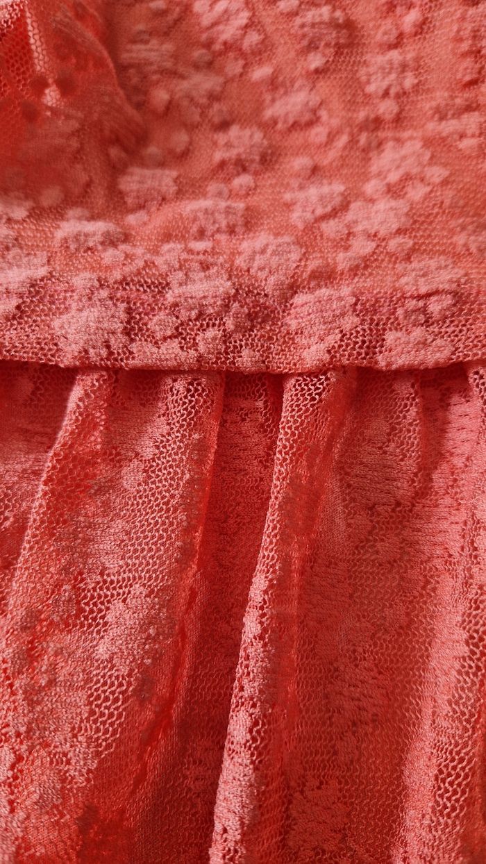 Robe doublée  4 ans tbe - photo numéro 3