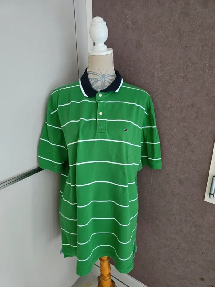 Polo Tommy Hilfigher taille XXL très bon état