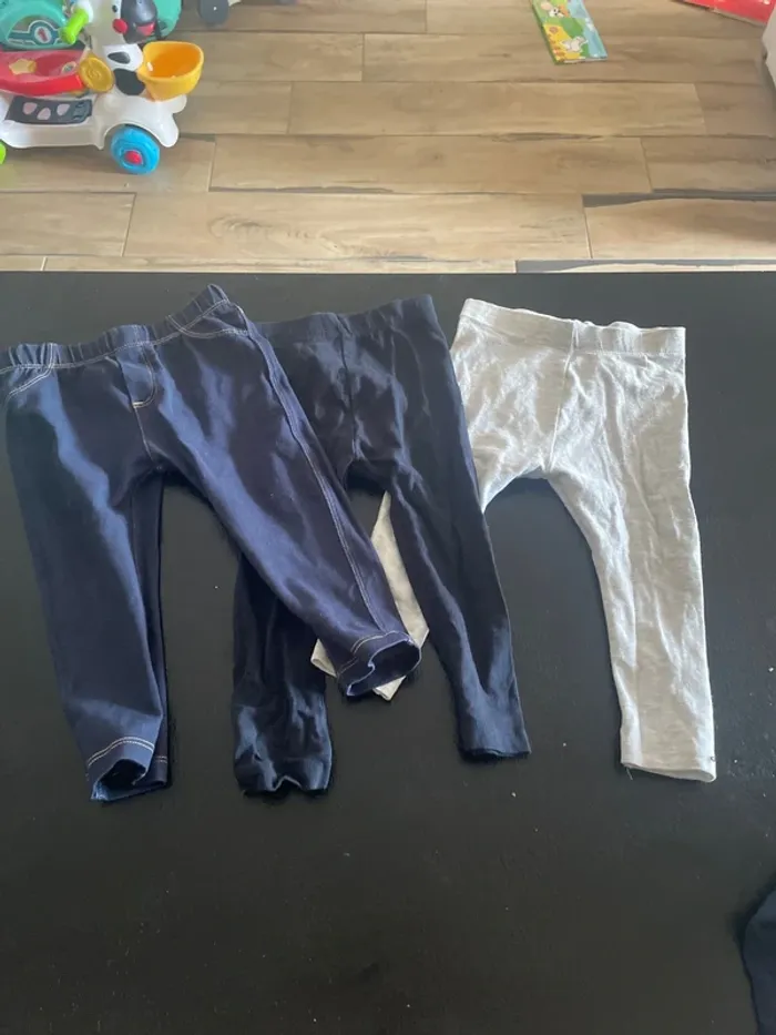Lot 3 leggings