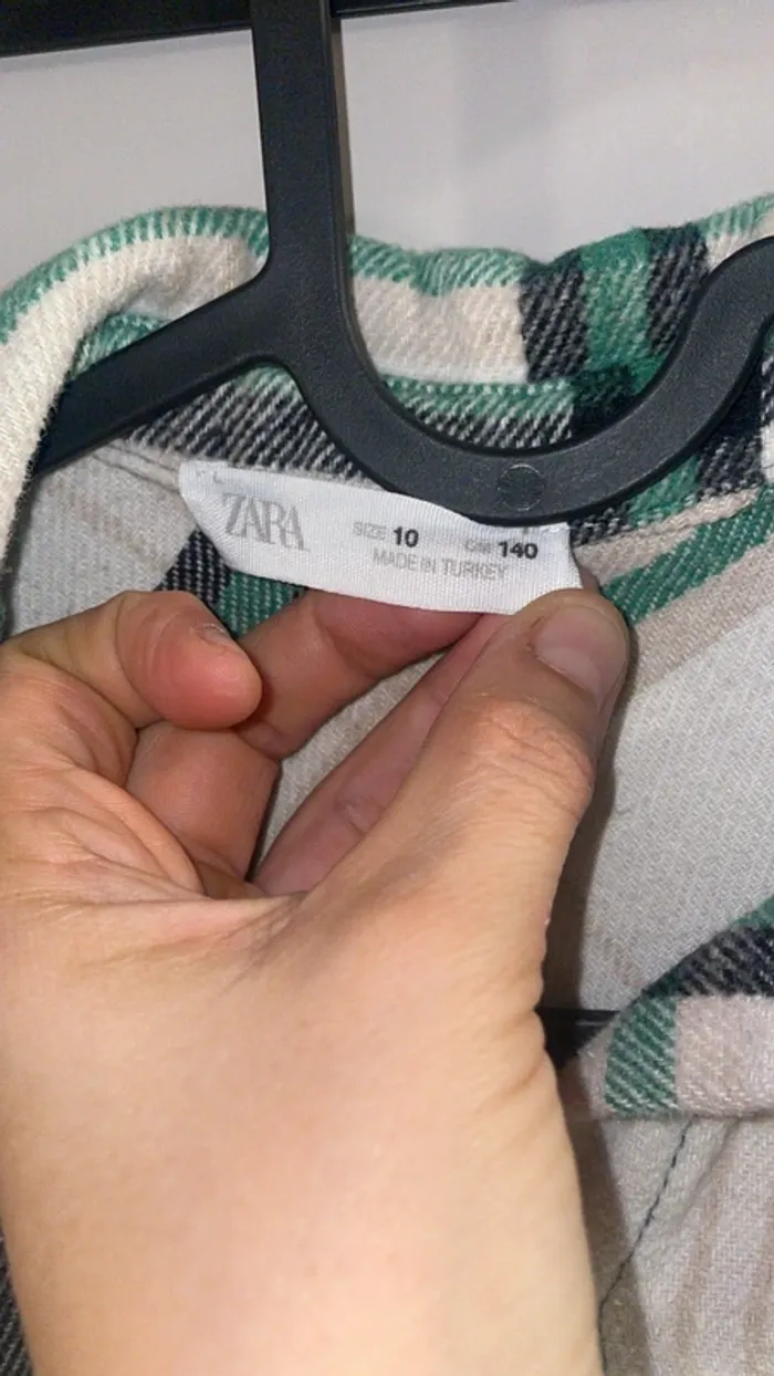 Surchemise à carreaux rayée Zara – Taille 140 (10 ans) - photo numéro 2