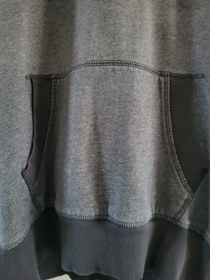 Sweat ellesse - photo numéro 3