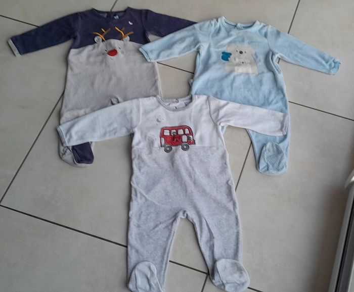Lot pyjama 1 pièces - photo numéro 2