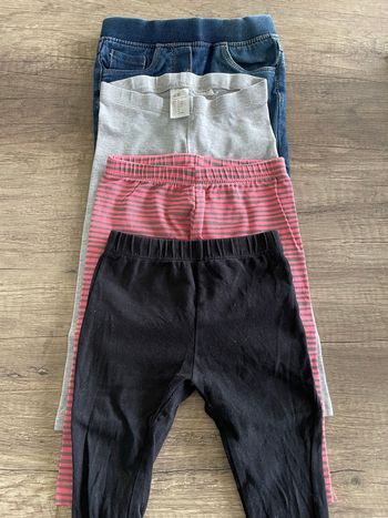 Lot 4 leggings Fille -18M-