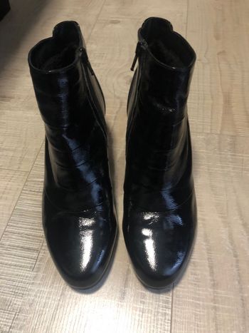 Bottines en cuir laqué - pointure 38