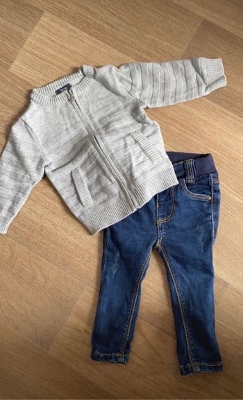 Jean + gilet zippé 3 mois